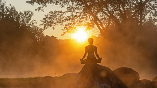 【UIアウトプット】DailyUI #073_Virtual Reality UIデザイン