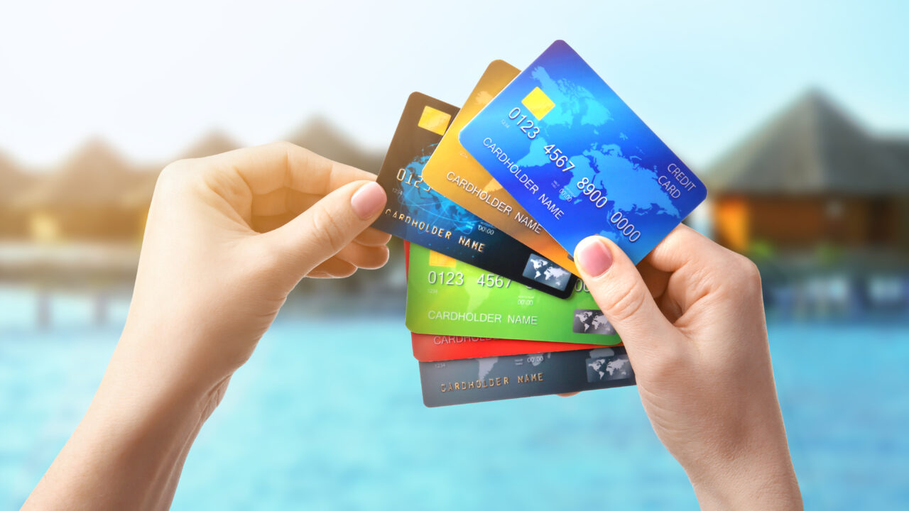 新社会人必見!投資×ポイントで資産形成を加速する最強クレジットカード3選